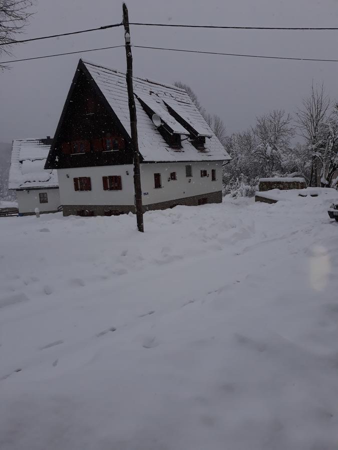 Rustic Lodge Plitvice Plitvicka Jezera Exterior photo